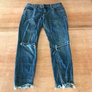 Free People Crop Jeans Women 25 Blue Low Rise Distressed Raw Hem Medium Wash